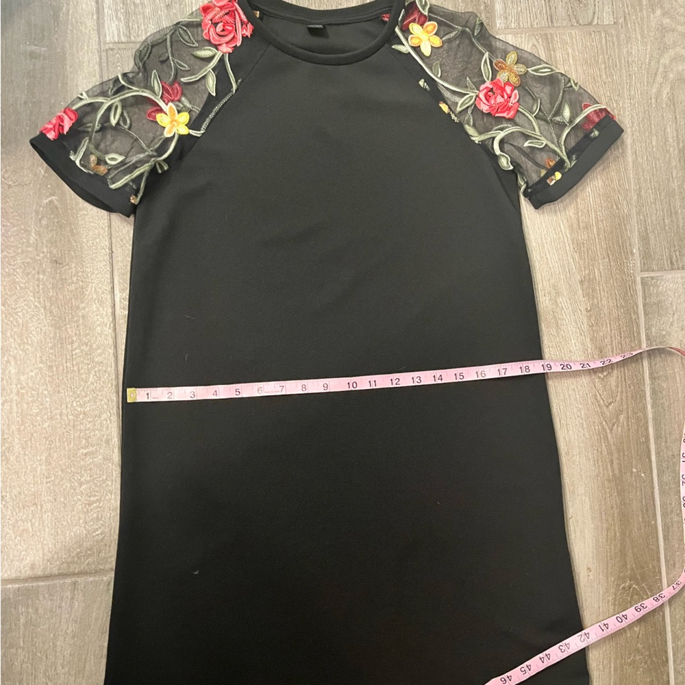 Floral Embroidery Contrast Mesh Raglan Sleeve Dress Size M - Picture 8 of 8